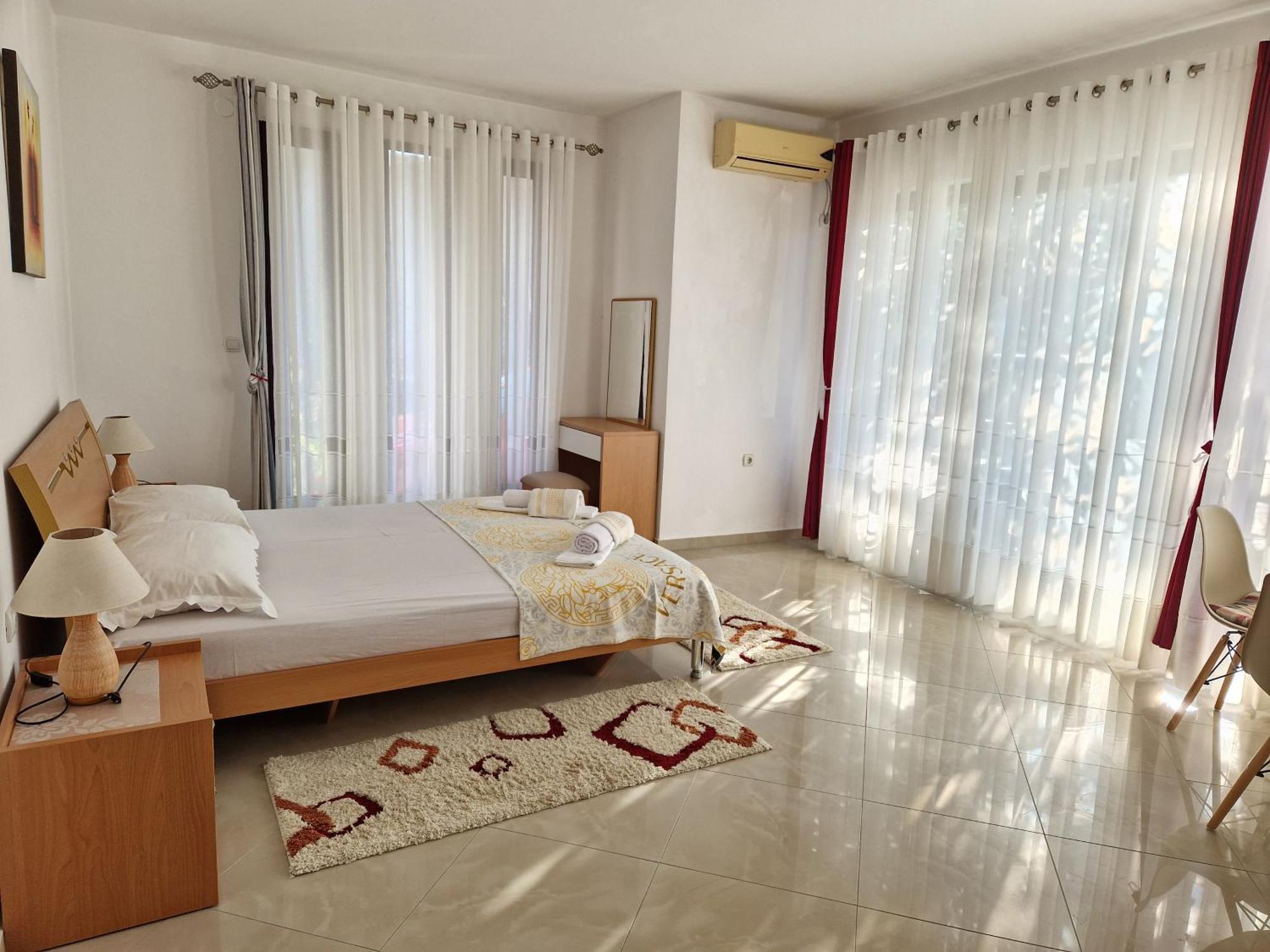 Apartment M